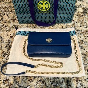 Tory Burch Mercer Classic Cross Bag chain